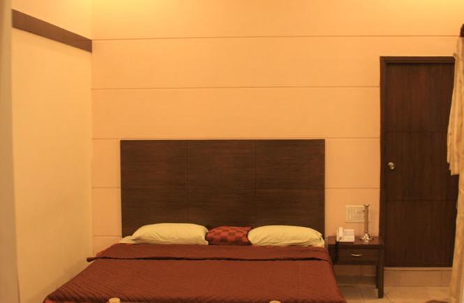 Vivek Hotel New Delhi Exterior foto